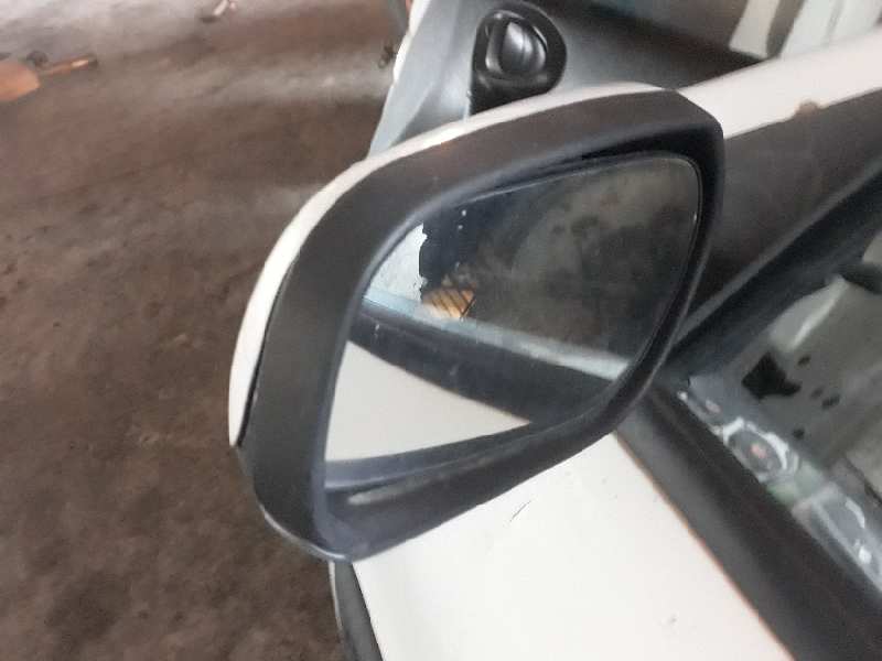 CRISTAL RETROVISOR DERECHO