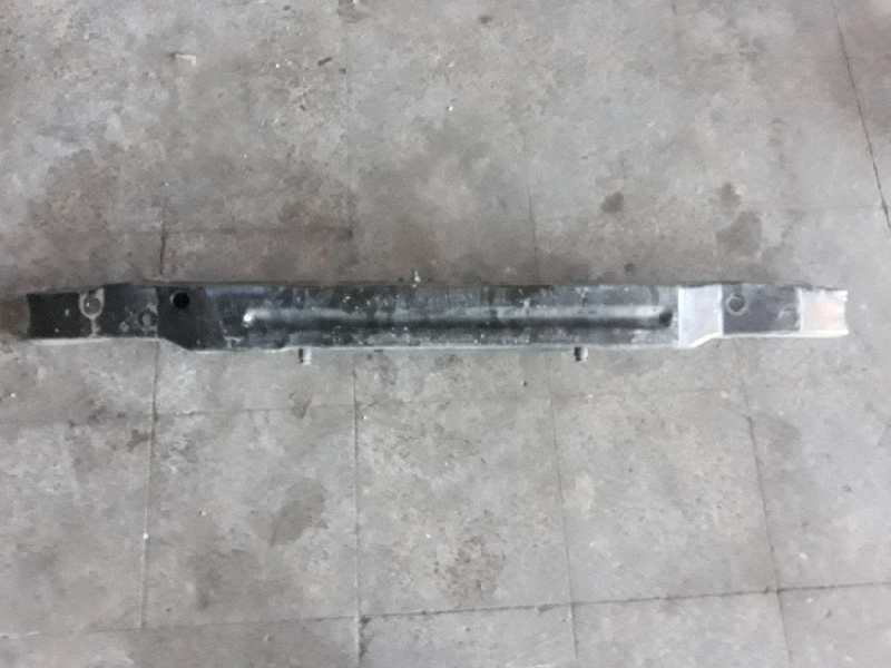 REFUERZO PARAGOLPES DELANTERO