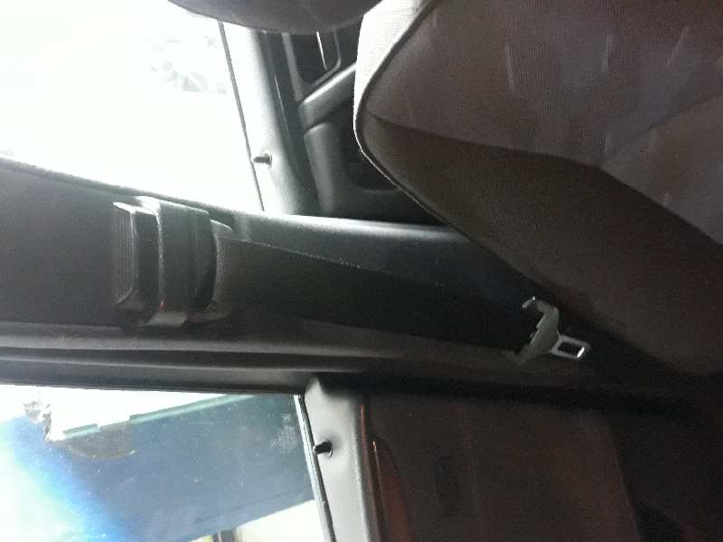 CINTURON SEGURIDAD DELANTERO DERECHO