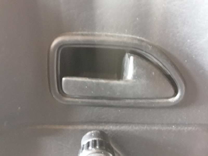 MANETA INTERIOR DELANTERA DERECHA