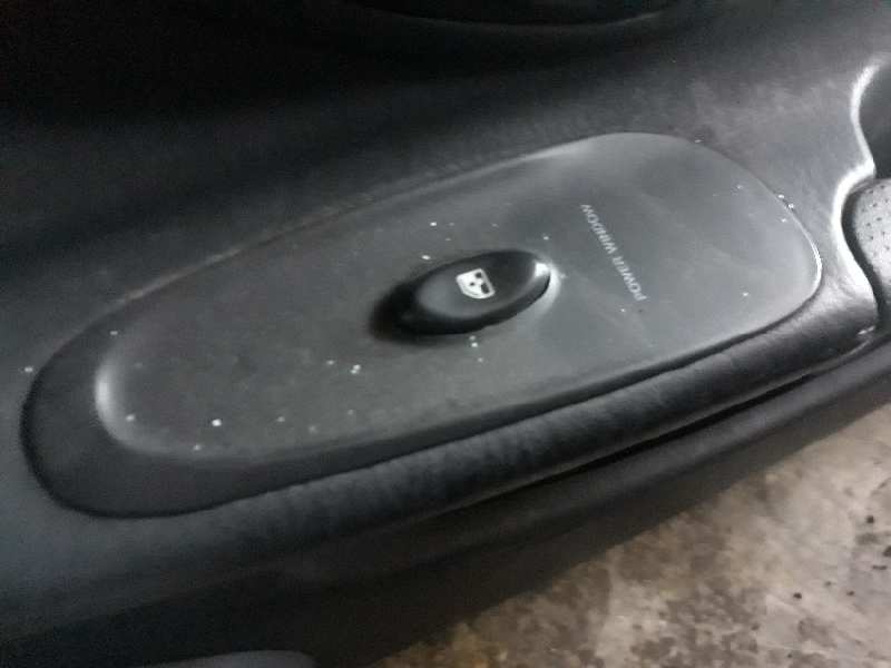 MANDO ELEVALUNAS DELANTERO DERECHO