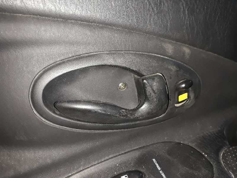 MANETA INTERIOR DELANTERA DERECHA