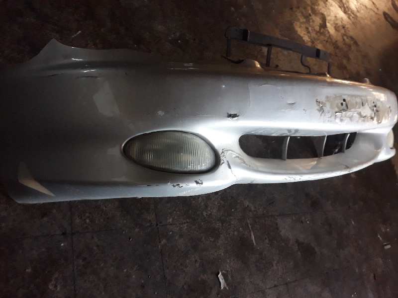 PARAGOLPES DELANTERO