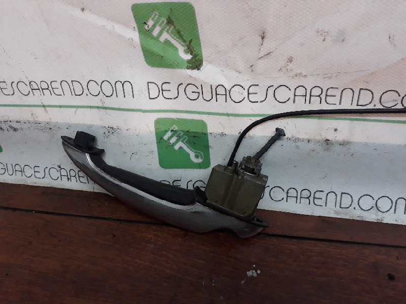 MANETA EXTERIOR DELANTERA DERECHA