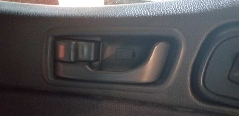 MANETA INTERIOR DELANTERA IZQUIERDA