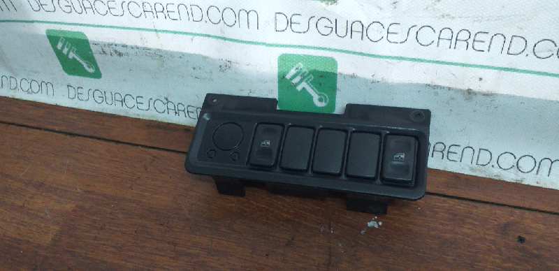 MANDO ELEVALUNAS DELANTERO DERECHO