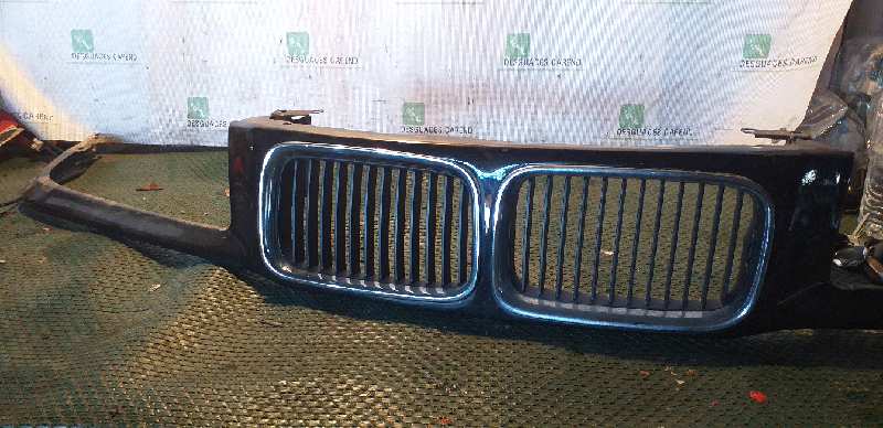 REJILLA DELANTERA