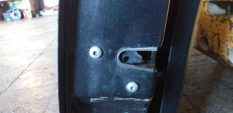 CERRADURA PUERTA DELANTERA IZQUIERDA 