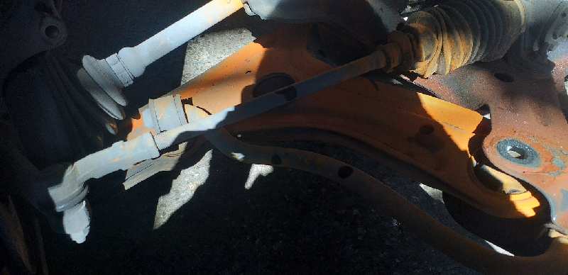 BRAZO SUSPENSION INFERIOR DELANTERO IZQUIERDO