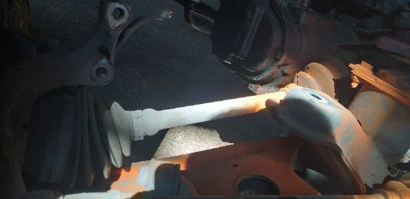 TRANSMISION DELANTERA IZQUIERDA