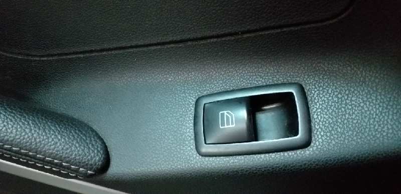 ELEVALUNAS TRASERO IZQUIERDO