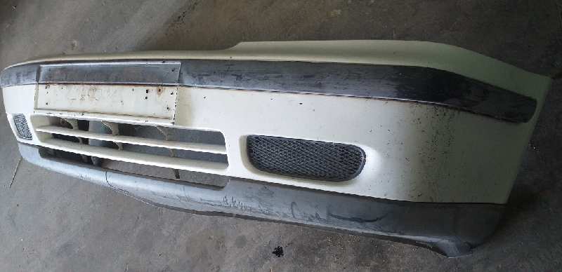 PARAGOLPES DELANTERO