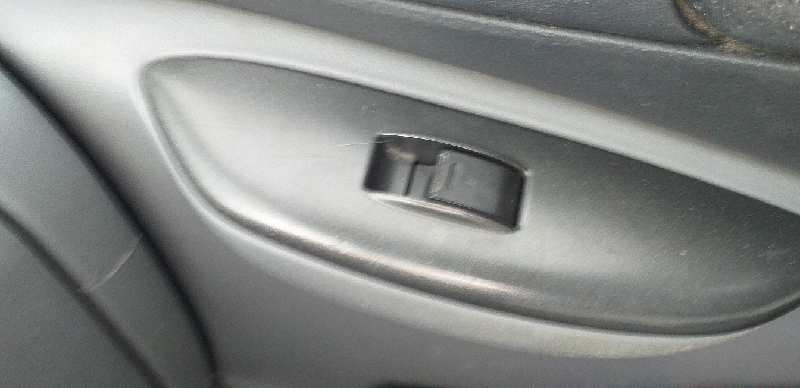 MANDO ELEVALUNAS DELANTERO DERECHO