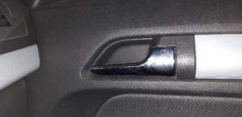 MANETA INTERIOR DELANTERA DERECHA