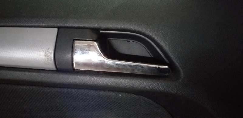 MANETA INTERIOR DELANTERA IZQUIERDA