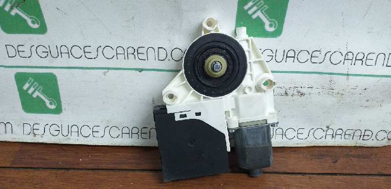 MOTOR ELEVALUNAS DELANTERO DERECHO