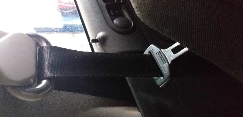 CINTURON SEGURIDAD DELANTERO DERECHO