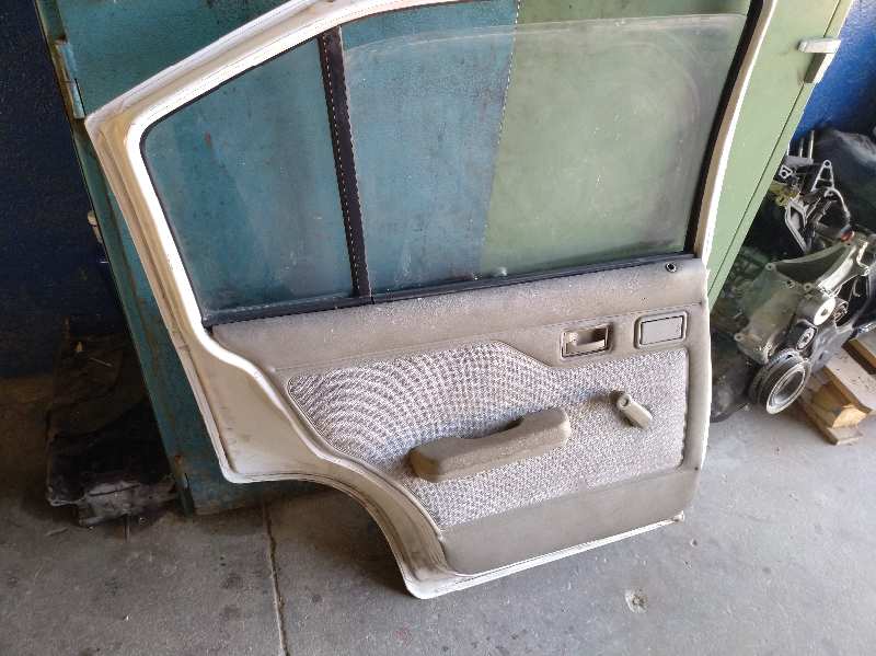 PUERTA TRASERA IZQUIERDA