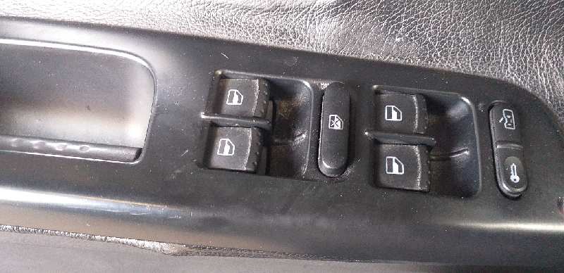 ELEVALUNAS DELANTERO IZQUIERDO