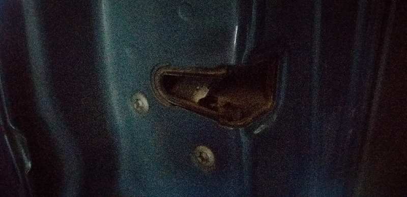 CERRADURA PUERTA DELANTERA IZQUIERDA 