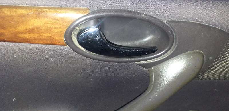 MANETA INTERIOR TRASERA IZQUIERDA