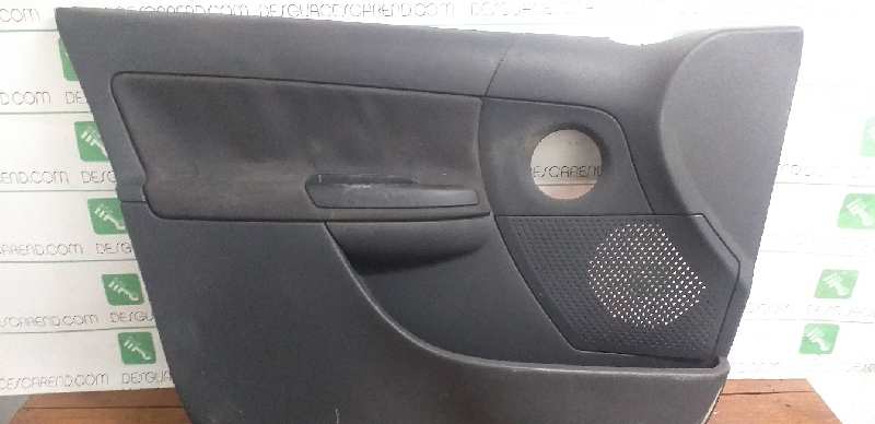 GUARNECIDO PUERTA DELANTERA IZQUIERDA