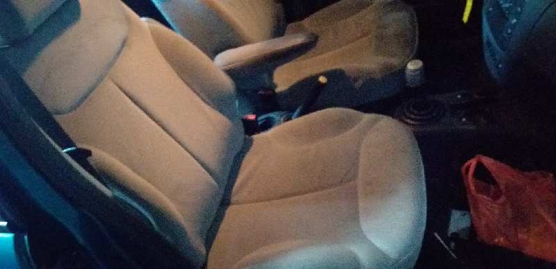 ASIENTO DELANTERO DERECHO
