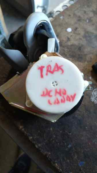 CINTURON SEGURIDAD TRASERO DERECHO