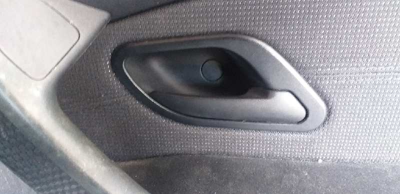 MANETA INTERIOR DELANTERA DERECHA