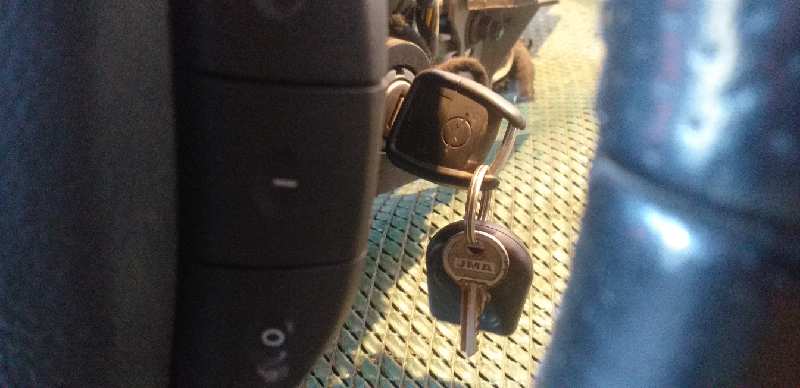 CONMUTADOR DE ARRANQUE