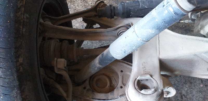 BRAZO SUSPENSION INFERIOR TRASERO IZQUIERDO