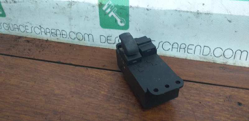 MANDO ELEVALUNAS DELANTERO DERECHO