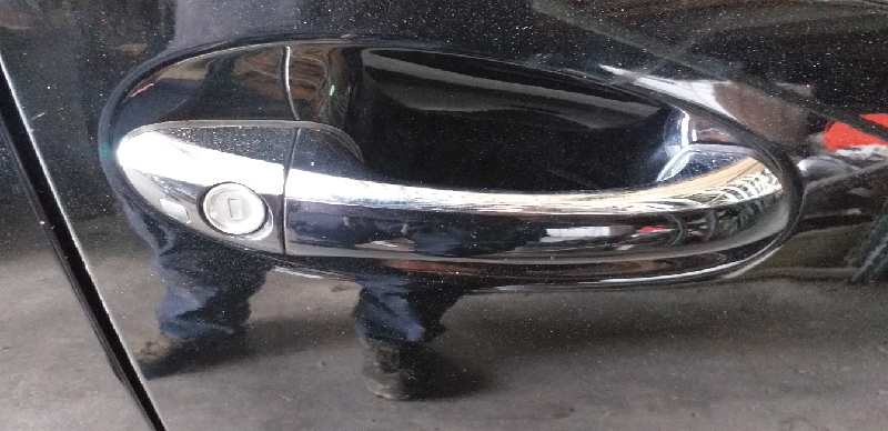 MANETA EXTERIOR DELANTERA DERECHA