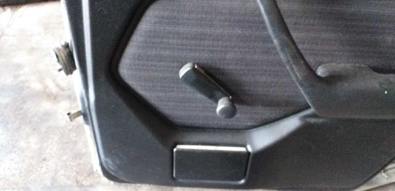 ELEVALUNAS TRASERO DERECHO