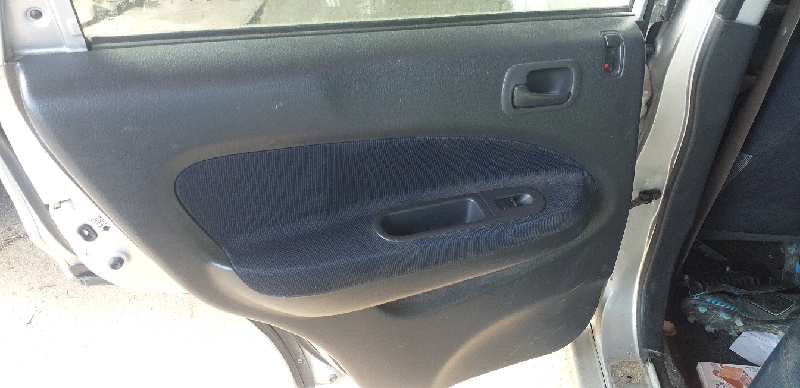 GUARNECIDO PUERTA TRASERA IZQUIERDA