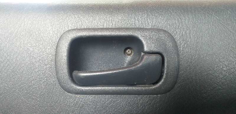 MANETA INTERIOR DELANTERA DERECHA