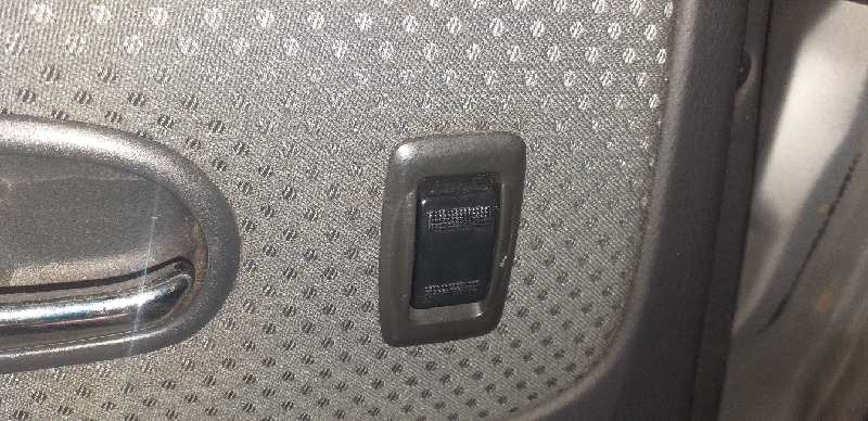 ELEVALUNAS TRASERO IZQUIERDO