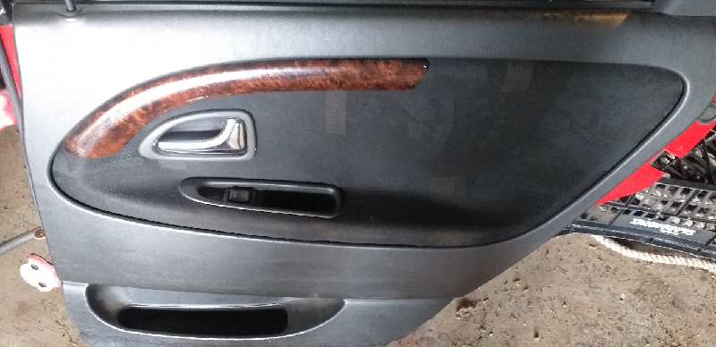 GUARNECIDO PUERTA TRASERA DERECHA