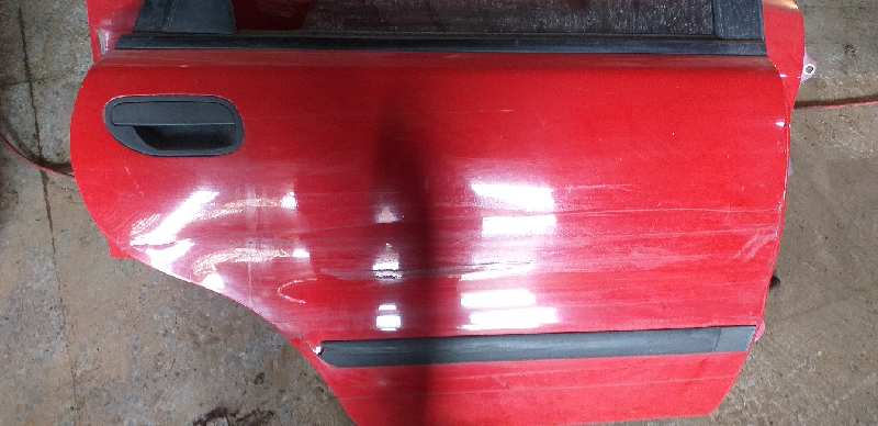 PUERTA TRASERA DERECHA