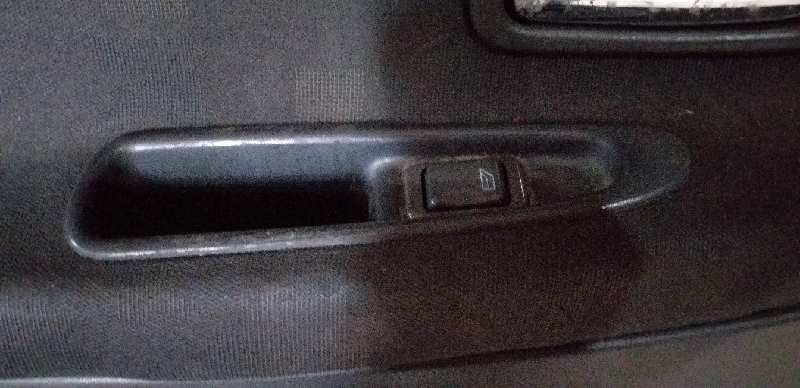 ELEVALUNAS DELANTERO IZQUIERDO