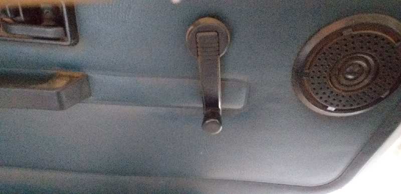 ELEVALUNAS DELANTERO IZQUIERDO