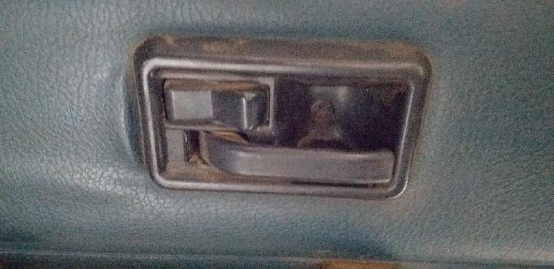 MANETA INTERIOR DELANTERA IZQUIERDA