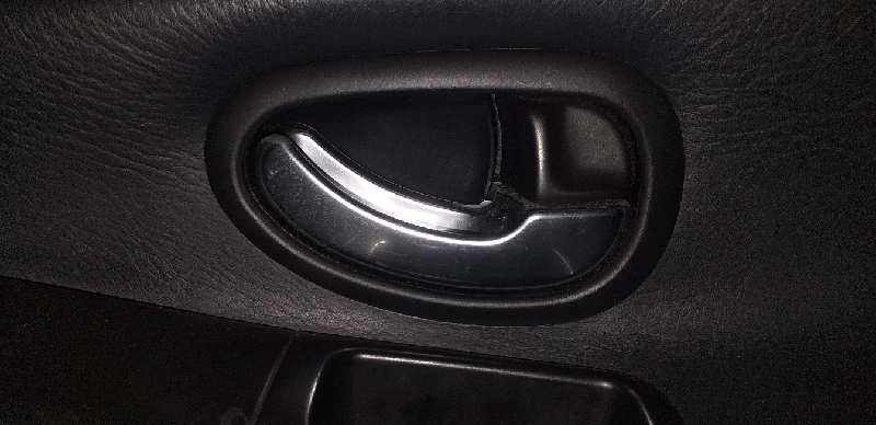 MANETA INTERIOR DELANTERA DERECHA