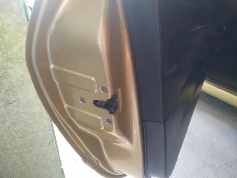 CERRADURA PUERTA DELANTERA IZQUIERDA 