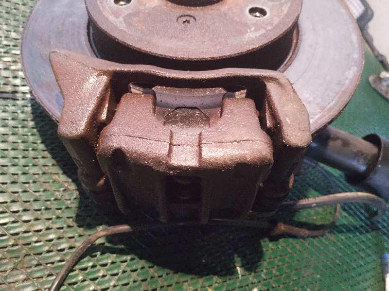 PINZA FRENO DELANTERA DERECHA