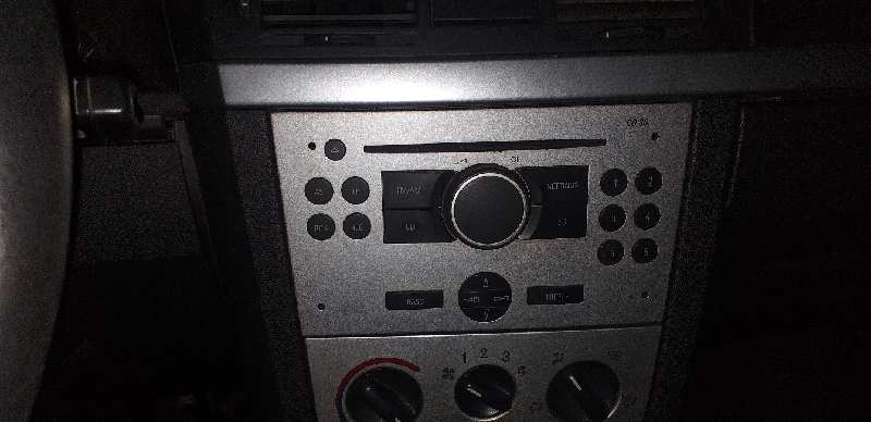 SISTEMA AUDIO / RADIO CD