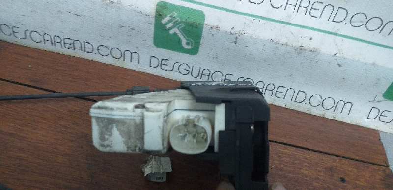 CERRADURA PUERTA TRASERA DERECHA 