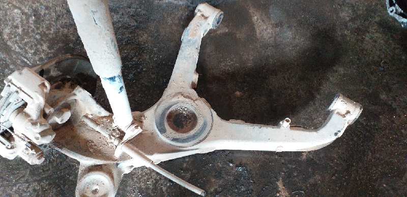BRAZO SUSPENSION INFERIOR TRASERO IZQUIERDO