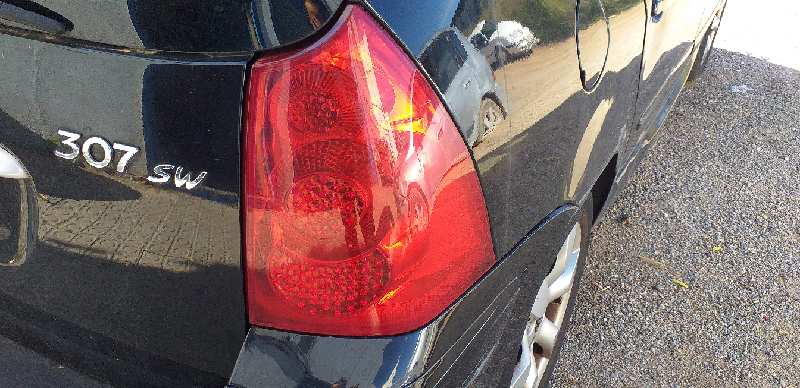 PILOTO TRASERO DERECHO