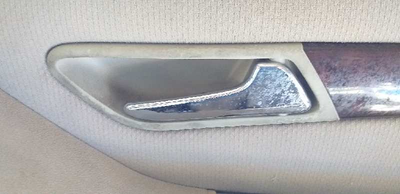 MANETA INTERIOR DELANTERA DERECHA